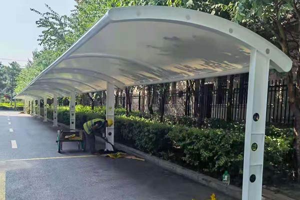 哈爾濱膜結(jié)構(gòu)建造：路旁新風(fēng)景，市民遮陽好去處